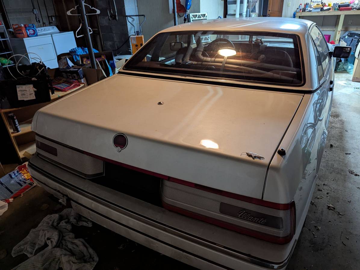 Cadillac-allante-1988-white-4