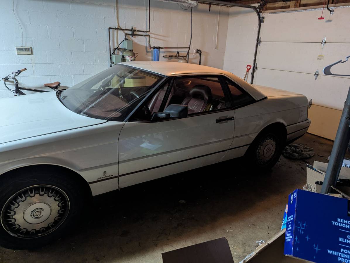 Cadillac-allante-1988-white