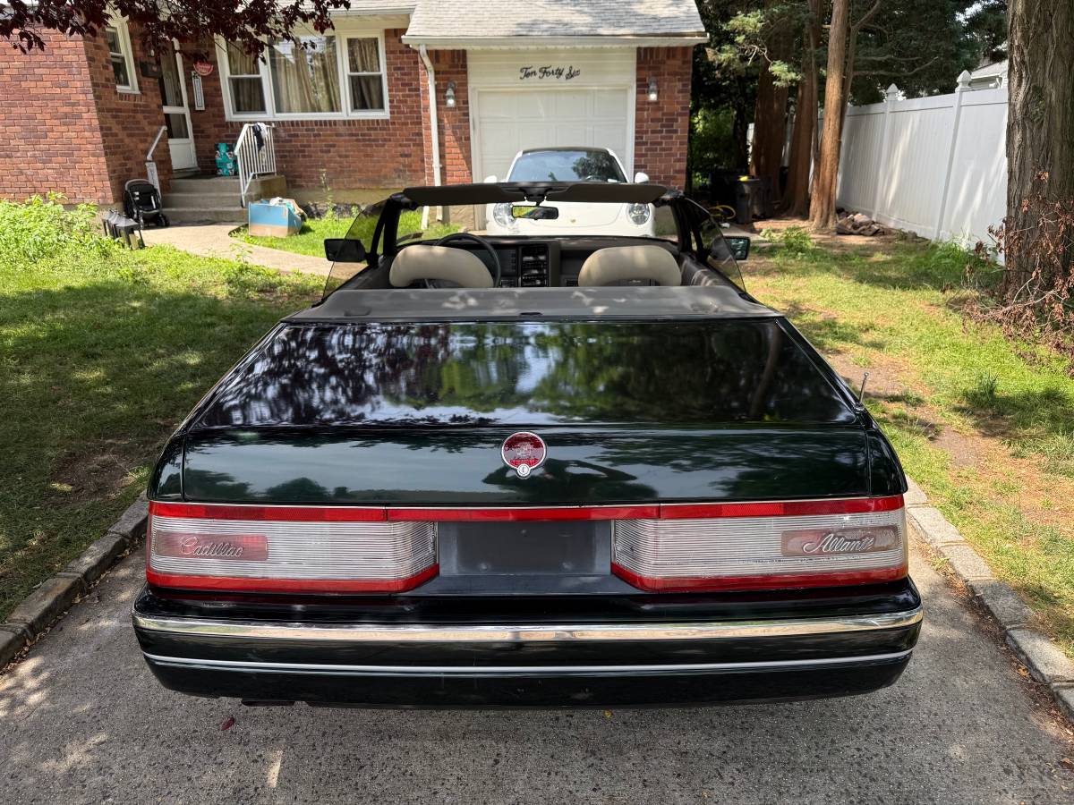 Cadillac-allante-1992-green-3