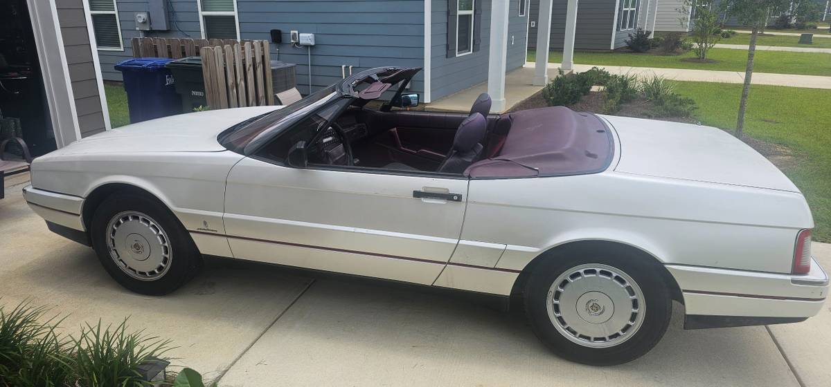 Cadillac-allante-1992-white-3