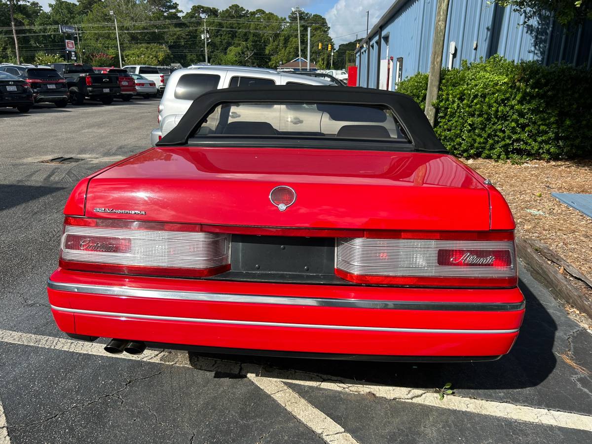 Cadillac-allante-1993-red-8