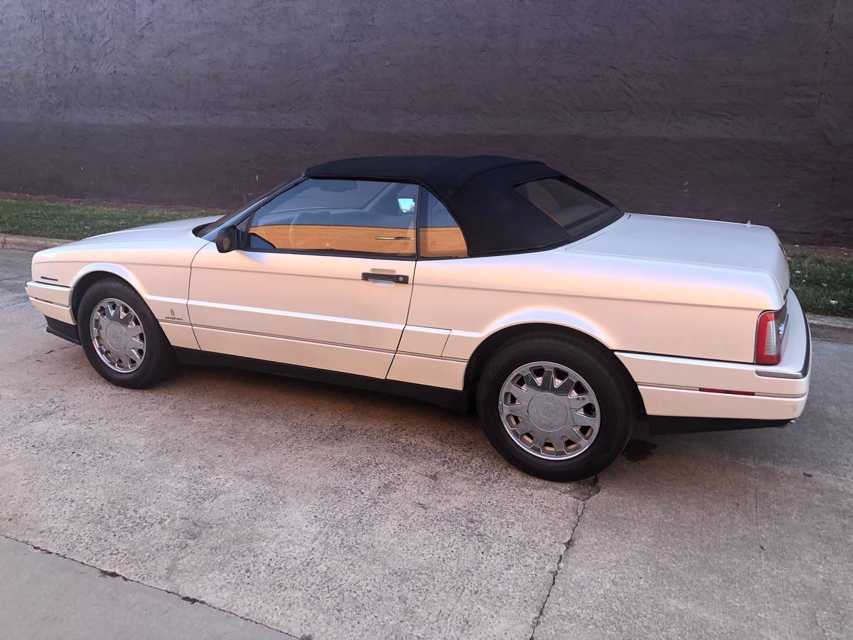 Cadillac-allante-1993-white-1