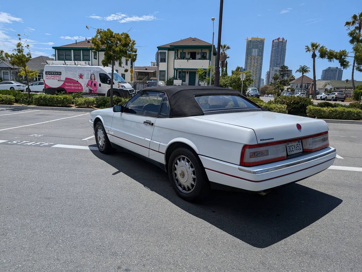 Cadillac-allante-1993-white-1