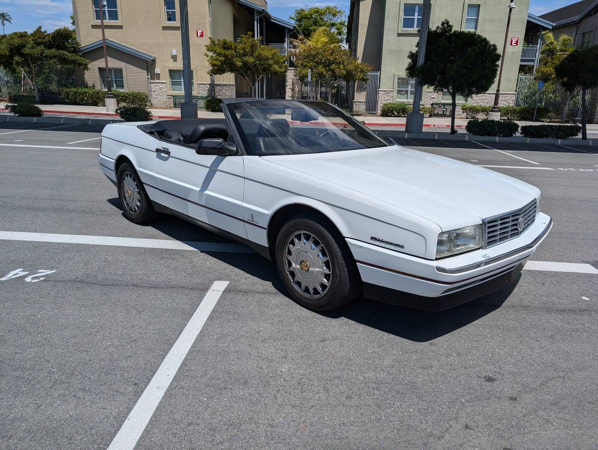 Cadillac-allante-1993-white-10