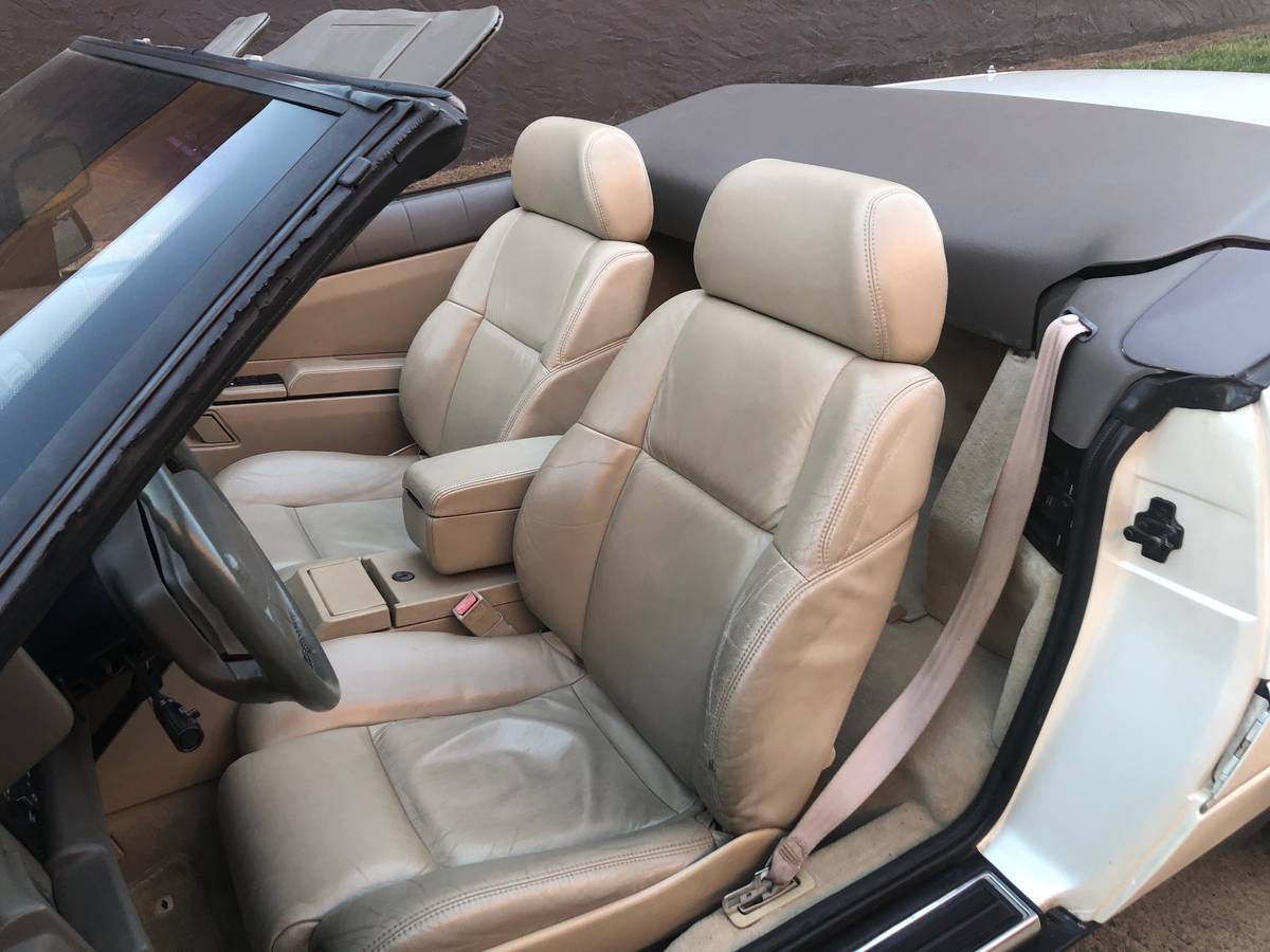 Cadillac-allante-1993-white-5