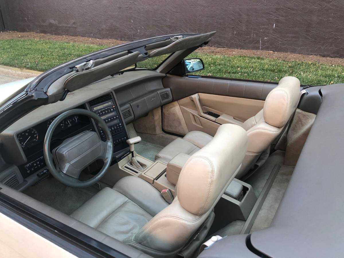 Cadillac-allante-1993-white-6