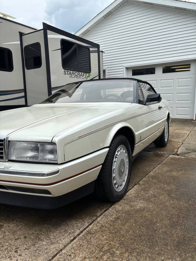 Cadillac-allante-convertible-1990-10