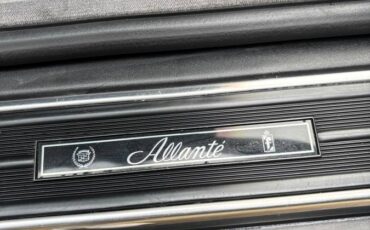 Cadillac-allante-convertible-1990-5