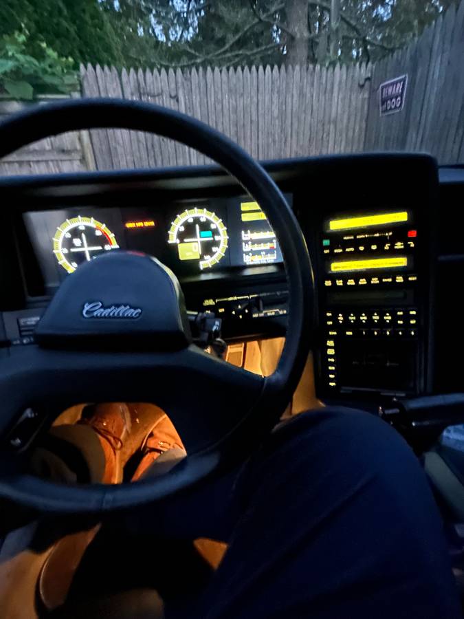 Cadillac-allante.-1989-black-12