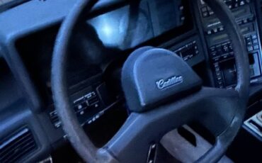 Cadillac-allante.-1989-black-14