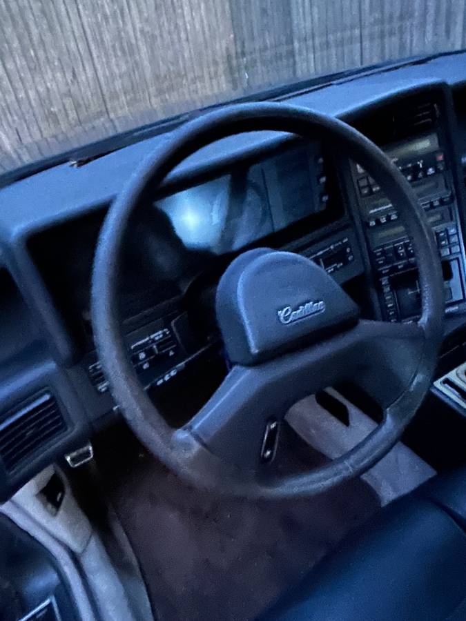 Cadillac-allante.-1989-black-14