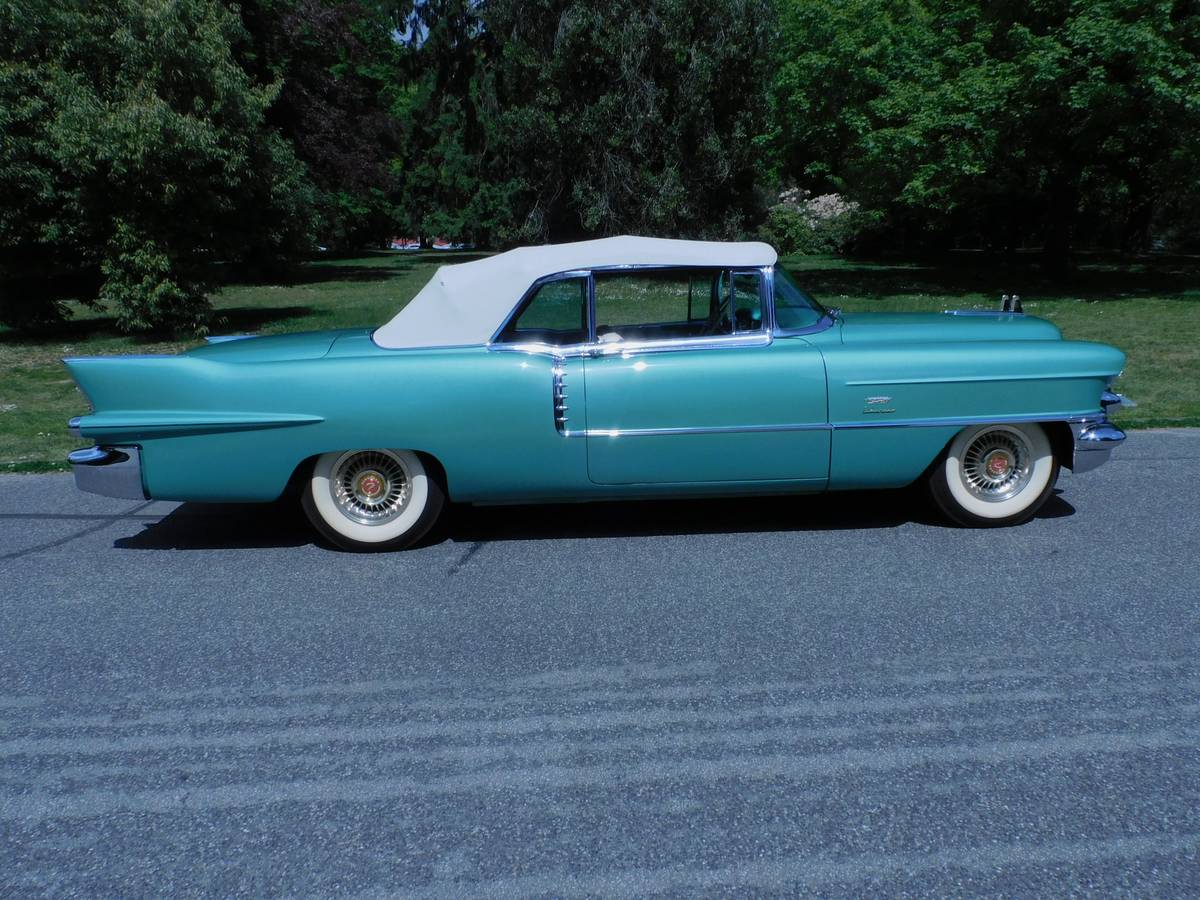 Cadillac-barritz-convertible-1956-green