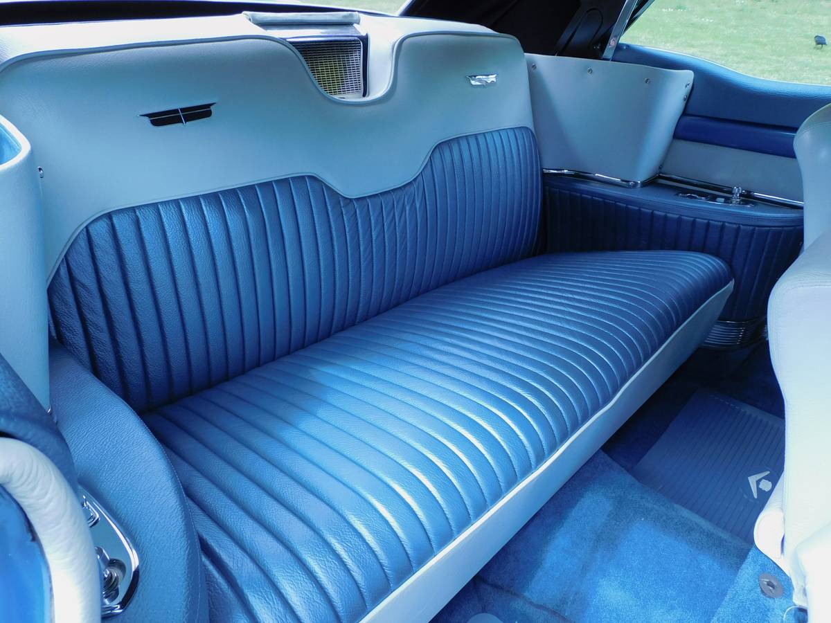 Cadillac-barritz-convertible-1957-blue-11