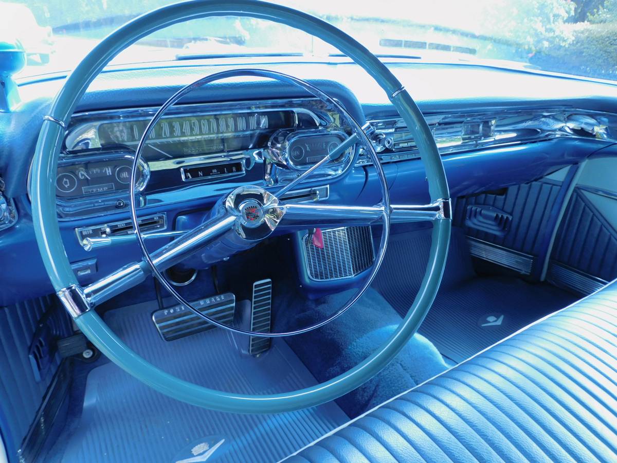 Cadillac-barritz-convertible-1957-blue-16