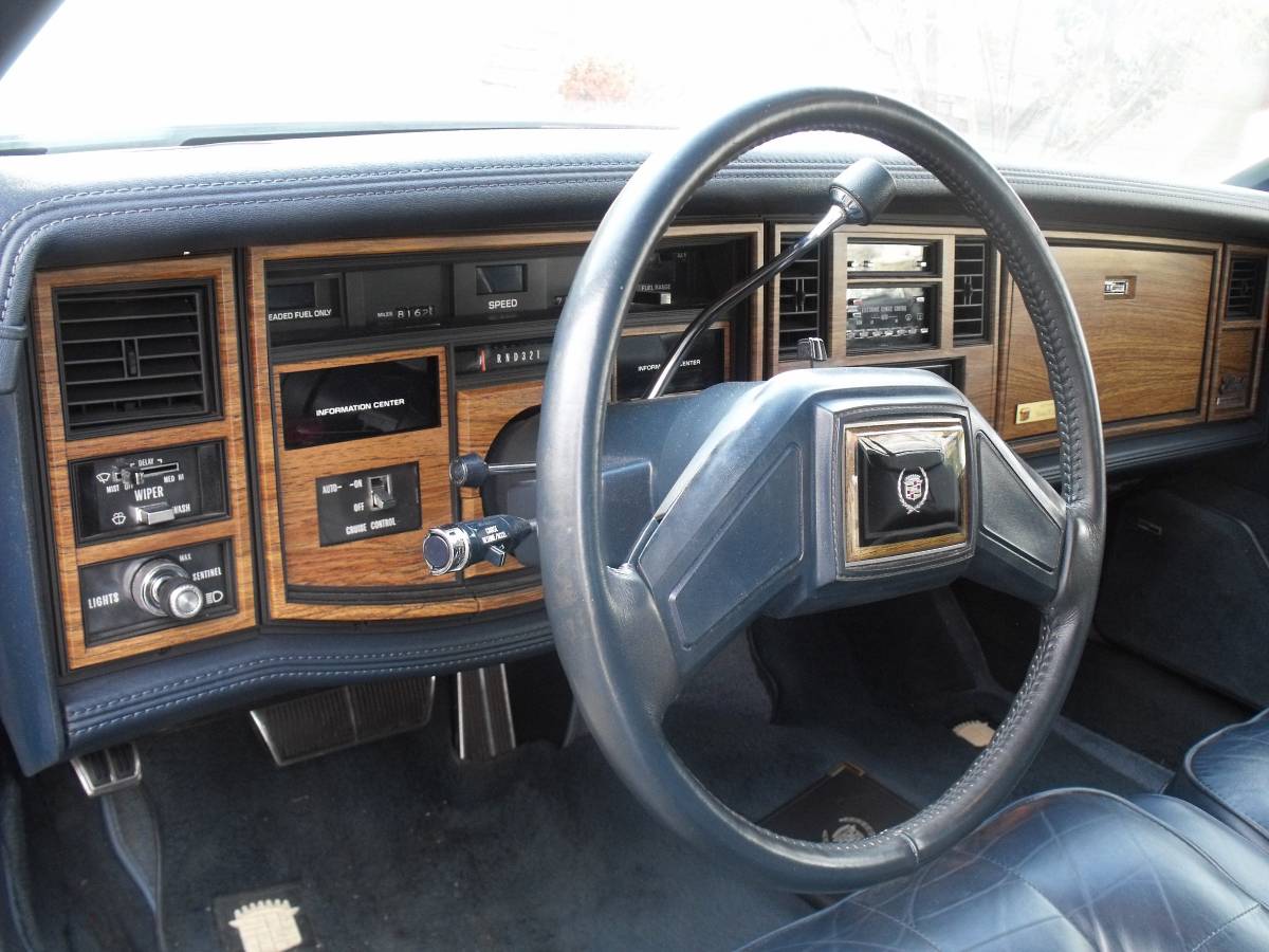 Cadillac-biarritz-1985-blue-10