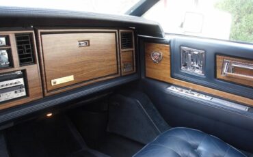 Cadillac-biarritz-1985-blue-11