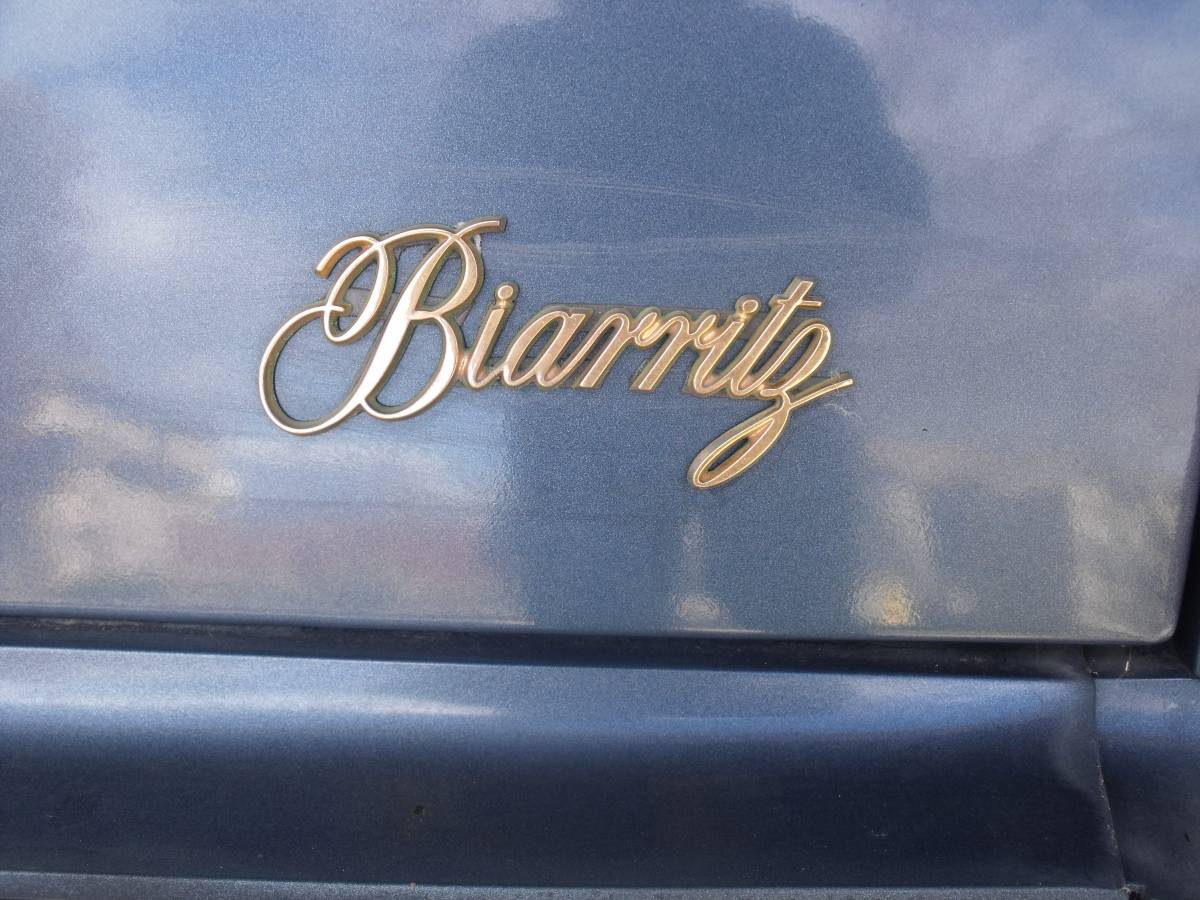 Cadillac-biarritz-1985-blue-12