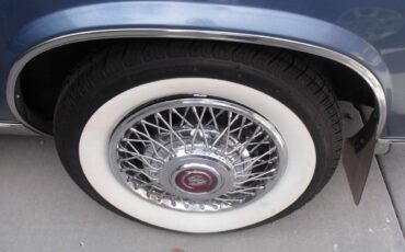 Cadillac-biarritz-1985-blue-17