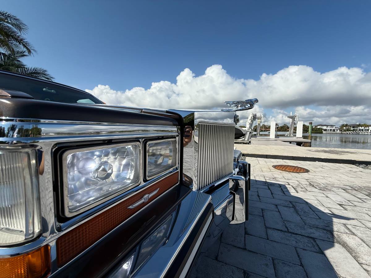 Cadillac-brougham-1987-brown-11
