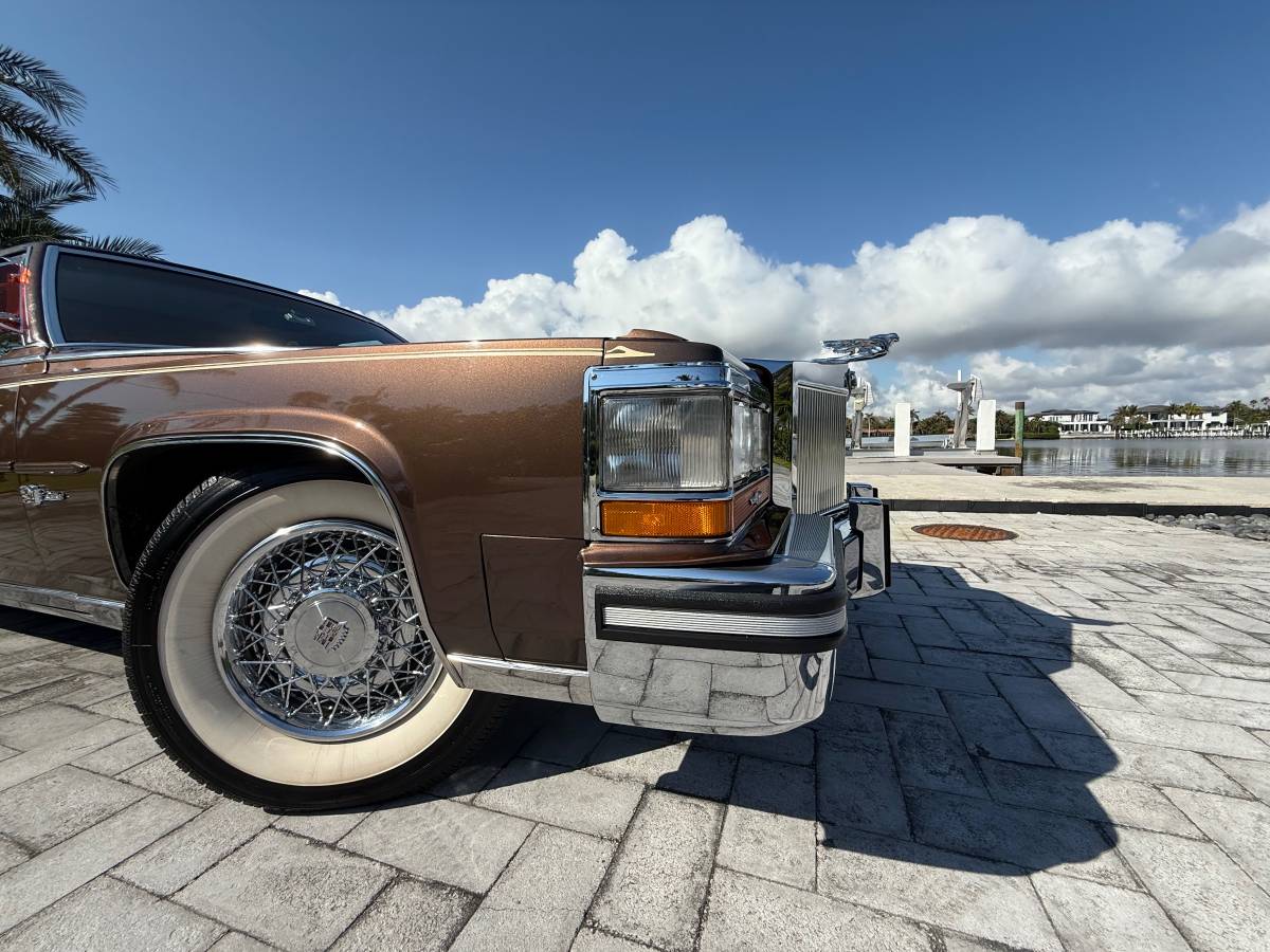 Cadillac-brougham-1987-brown-13