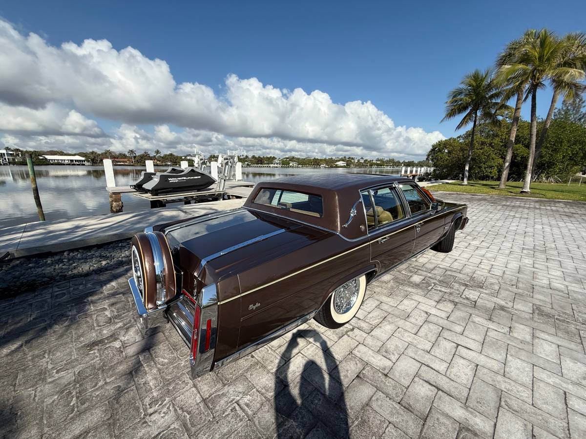 Cadillac-brougham-1987-brown-3