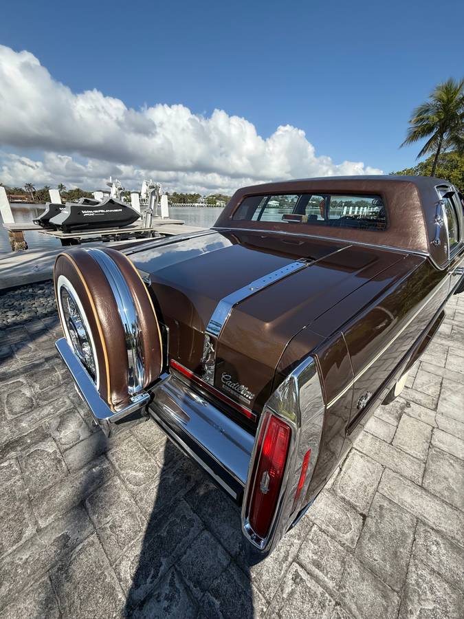 Cadillac-brougham-1987-brown-4