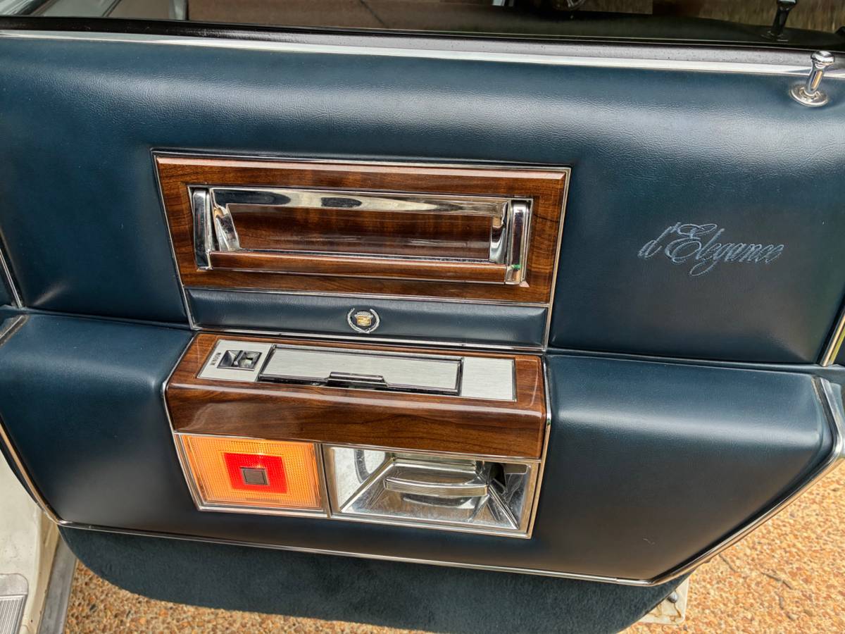Cadillac-brougham-1987-white-8