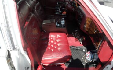 Cadillac-brougham-1989-white-13