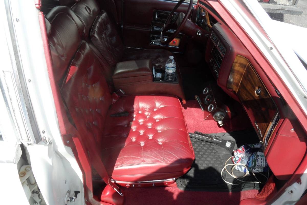 Cadillac-brougham-1989-white-13