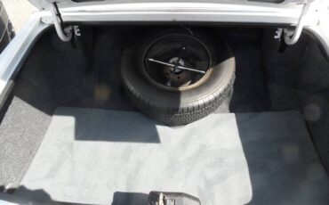 Cadillac-brougham-1989-white-5