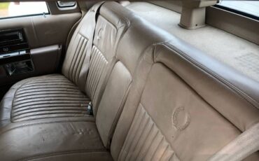 Cadillac-brougham-1992-custom-9