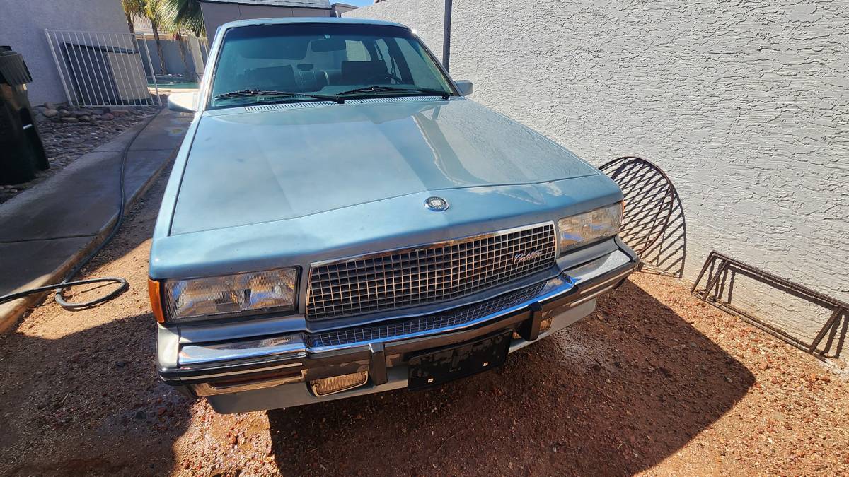 Cadillac-cimarron-1983-blue-1