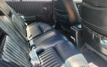 Cadillac-cimarron-1983-blue-12
