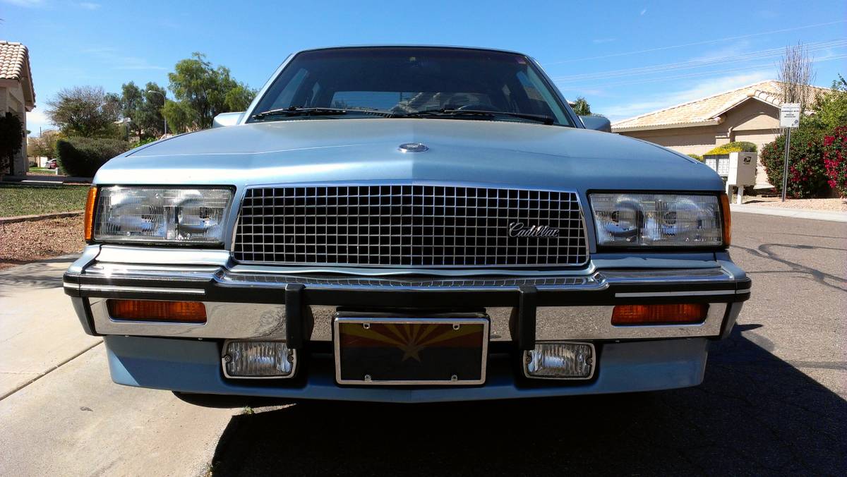 Cadillac-cimarron-1983-blue-17