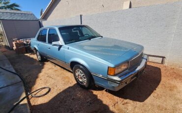 Cadillac-cimarron-1983-blue-8