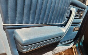 Cadillac-cimarron-1983-blue-9
