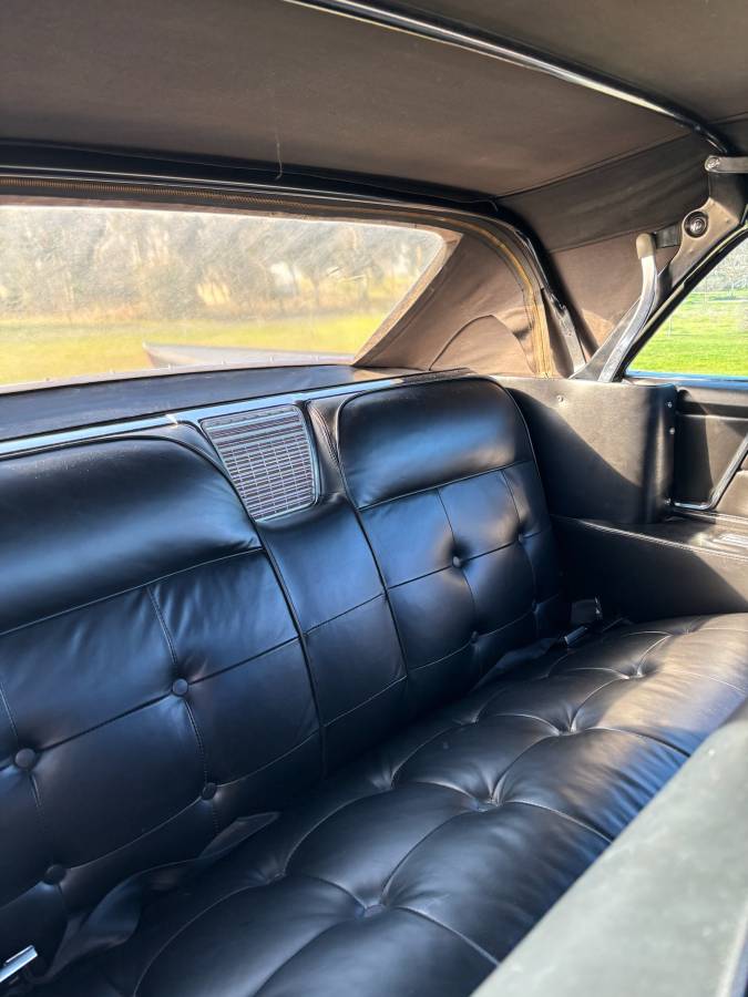 Cadillac-convertible-1963-black-13