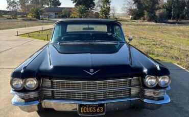 Cadillac-convertible-1963-black-17