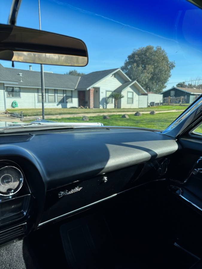 Cadillac-convertible-1963-black-18
