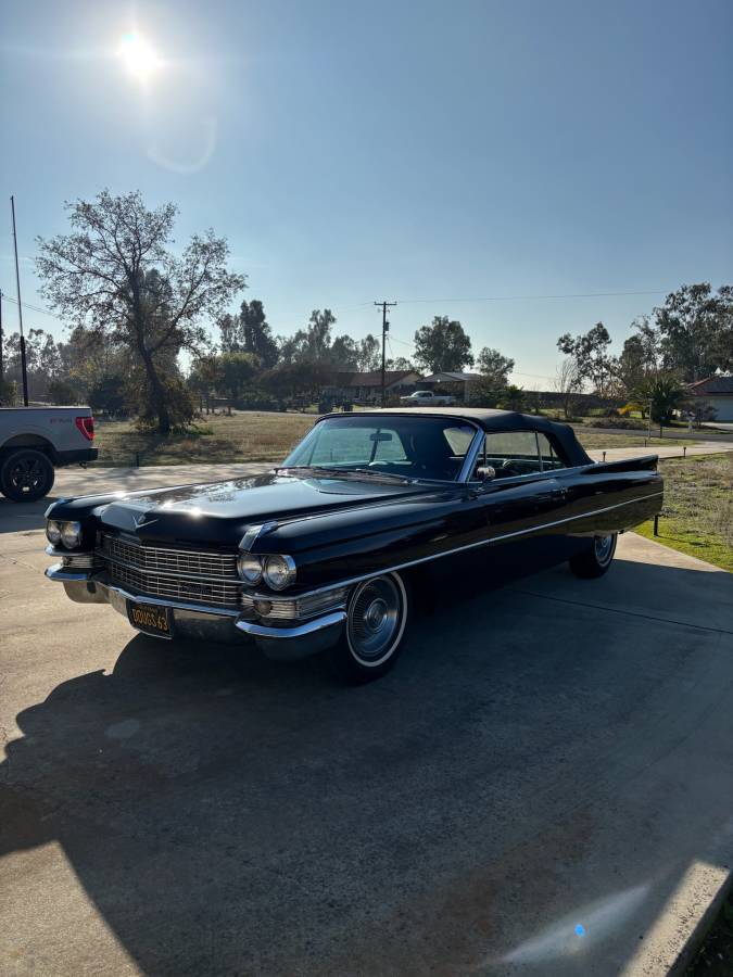 Cadillac-convertible-1963-black-9