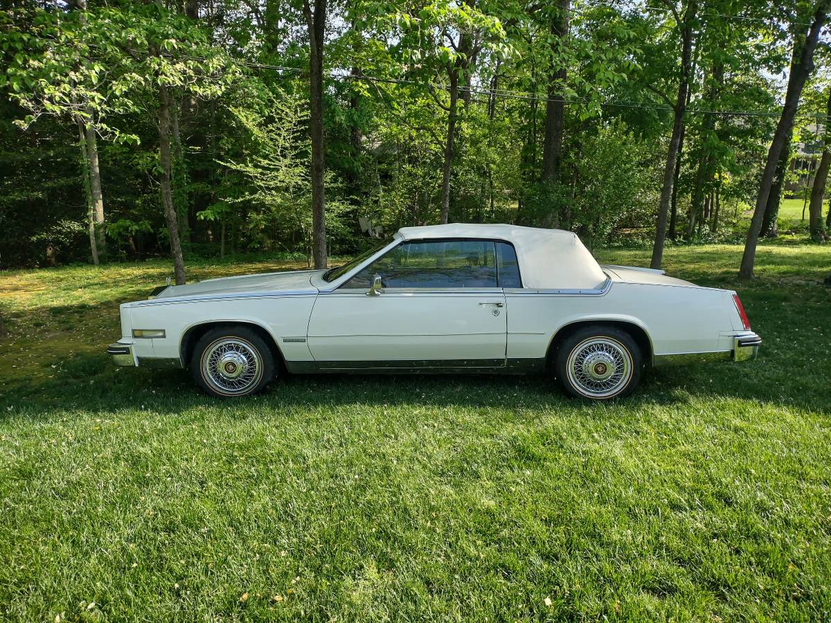 Cadillac-convertible-1984-white-6