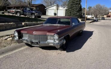 Cadillac-coupe-deville-1965