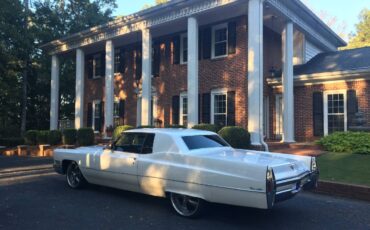 Cadillac-coupe-deville-1968-white-10