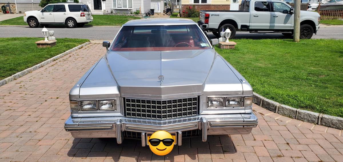 Cadillac-coupe-deville-1976-grey-3