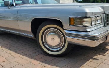 Cadillac-coupe-deville-1976-grey-4