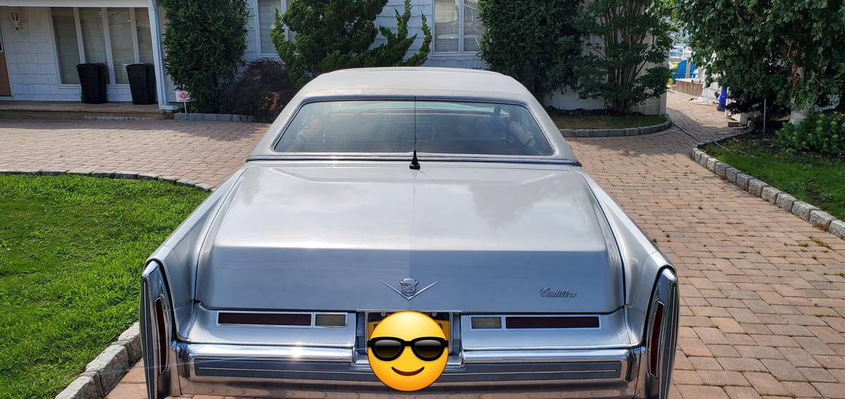 Cadillac-coupe-deville-1976-grey-8