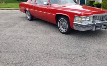 Cadillac-coupe-deville-1977-red-4