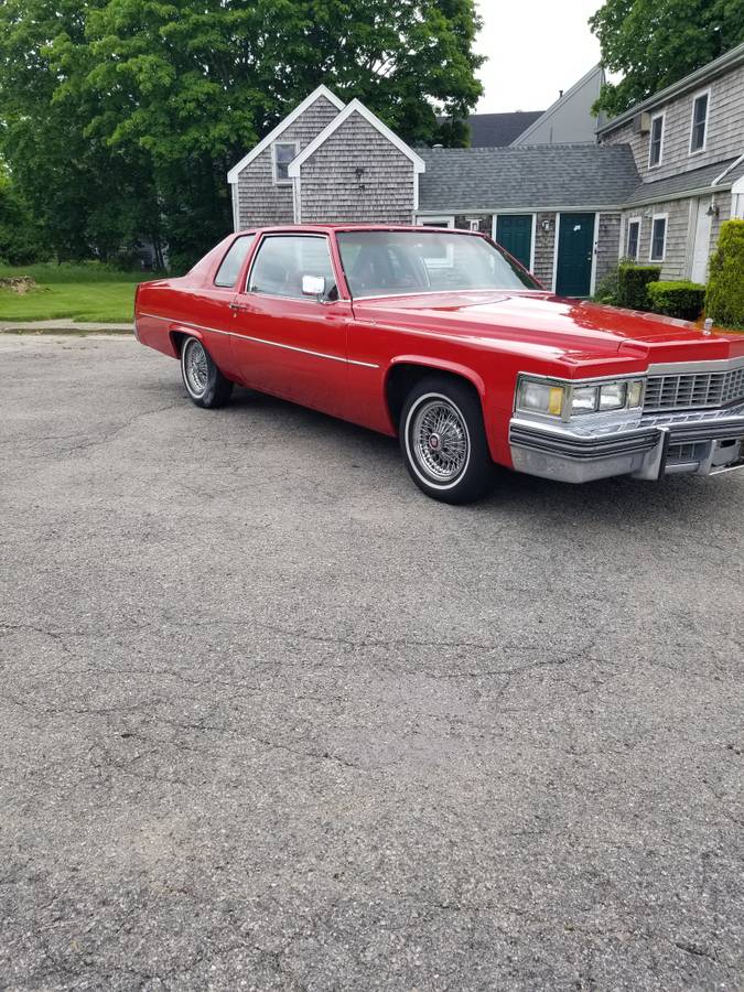 Cadillac-coupe-deville-1977-red-4