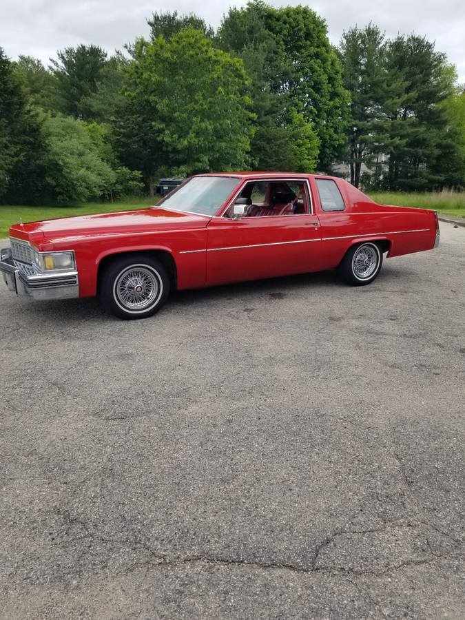 Cadillac-coupe-deville-1977-red