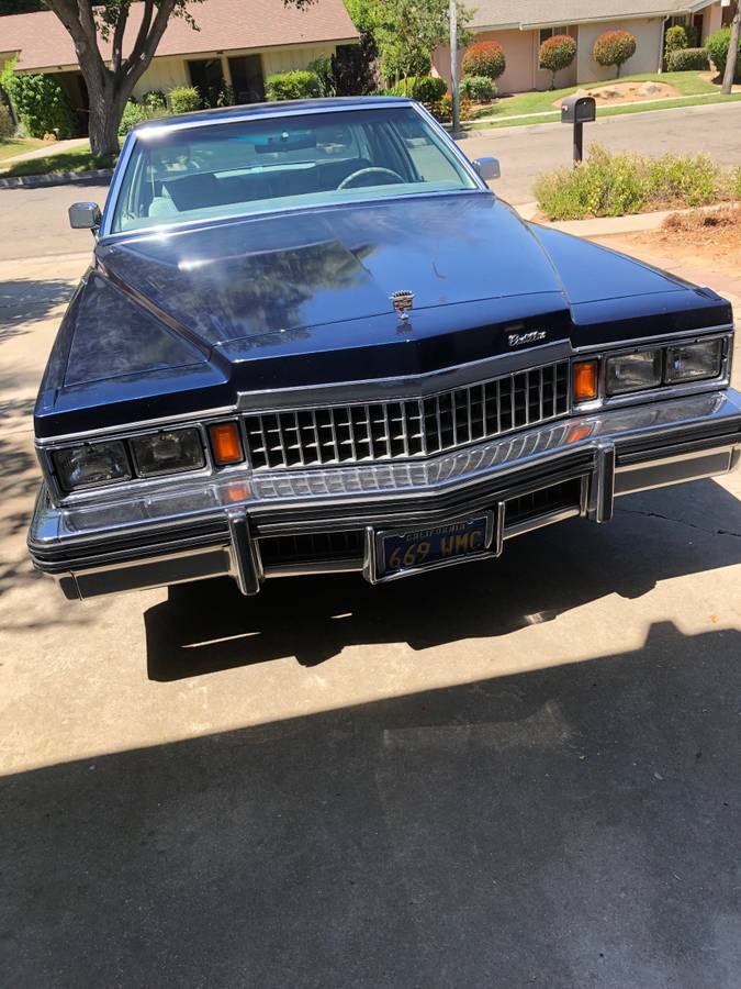Cadillac-coupe-deville-1979-blue-14